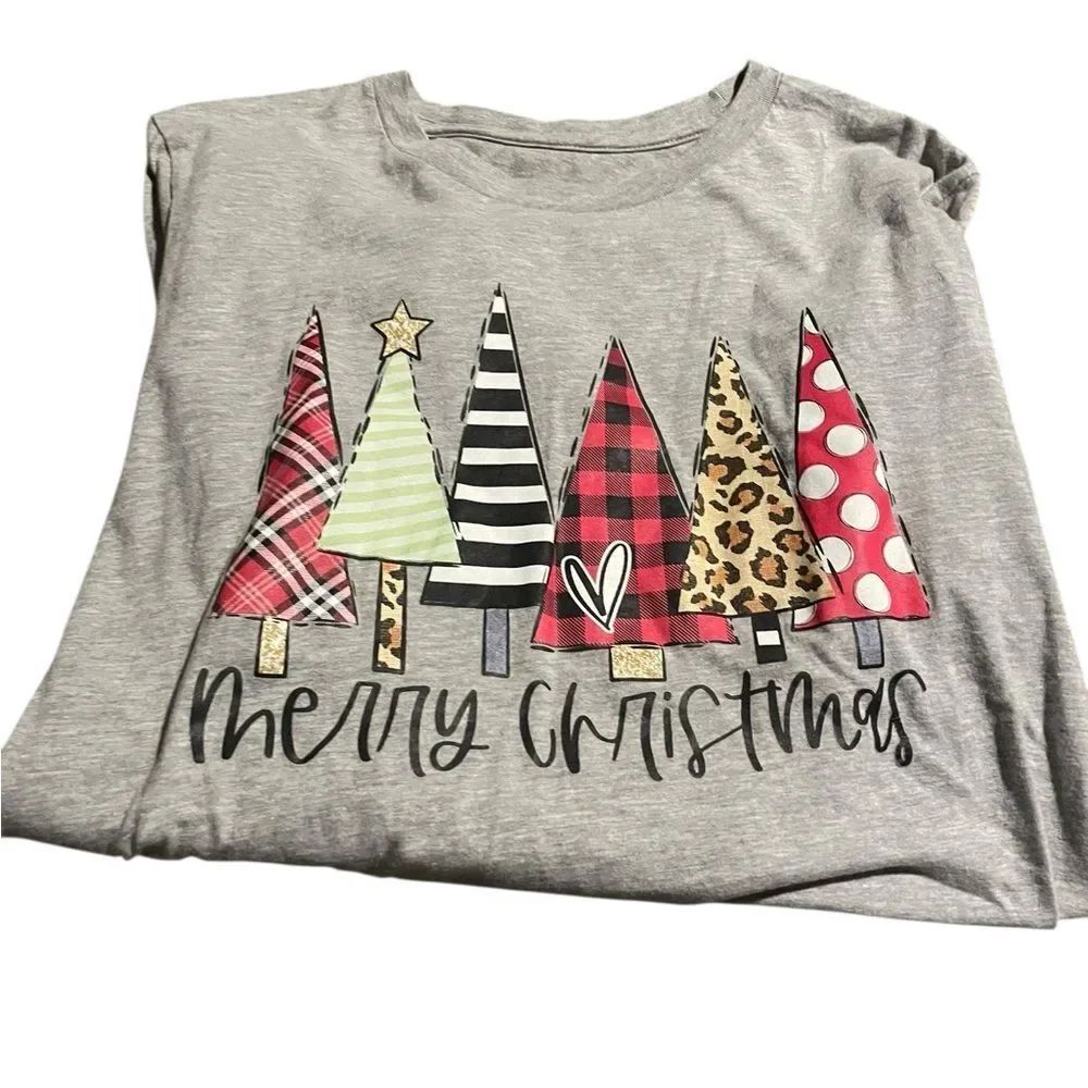Kim Rogers Grey 'Merry Christmas' Graphic Top with Patterned Trees like new sz S